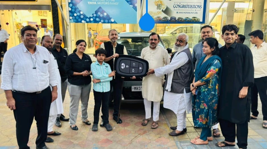 जयका मोटर्स से पहली टाटा सिएरा डिलीवर जयका मोटर्स से पहली टाटा सिएरा डिलीवर