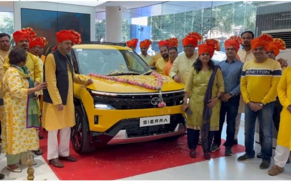 Painter: Artist busy on his creative work